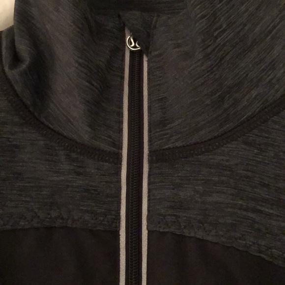 Lululemon 3/4 Zip - Picture 2 of 5